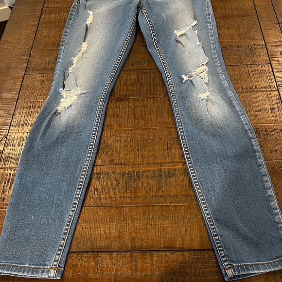 BKE,Guess Jeans GREAT Condition! - Picture 2 of 16